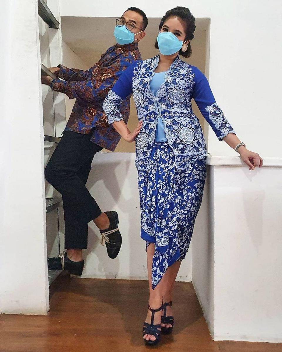 Kebaya Novita Angie (instagram.com/novitaangie)