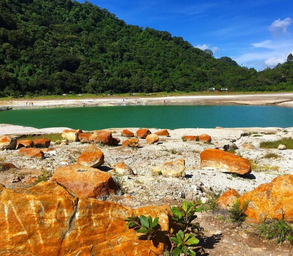 Alegria Lagoon (instagram.com/lopezcelarie_)