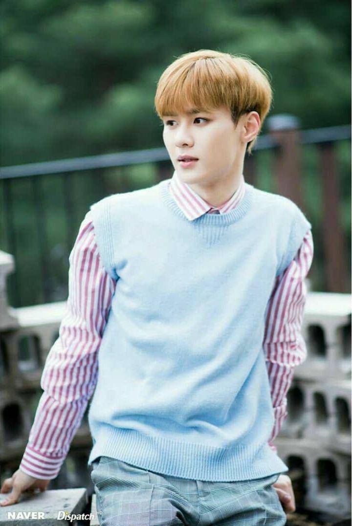 Outfit kasual Kun NCT (instagram.com/nctunited00)