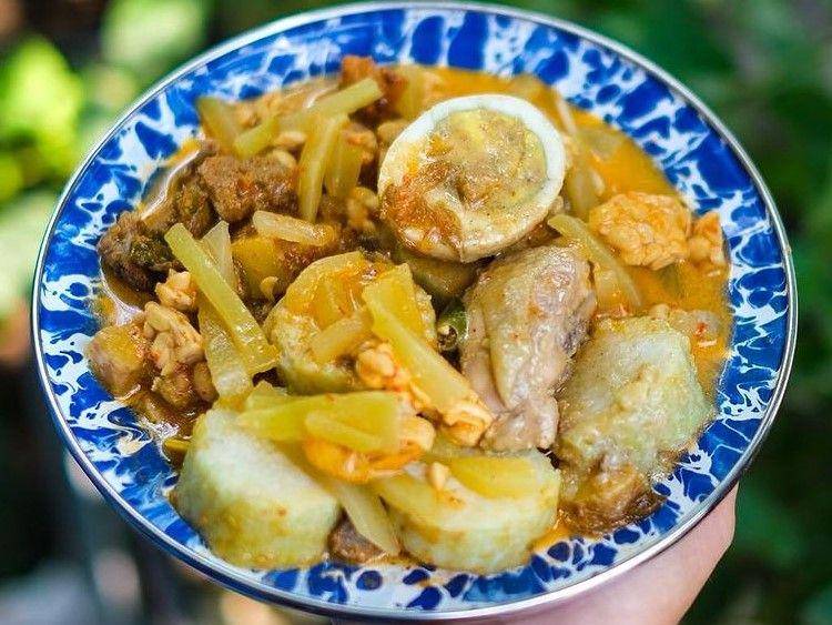 lontong cap go meh (instagram.com/depotamanah.gsk)