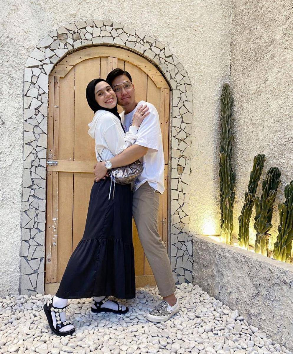 potret keluarga Nycta Gina dan Rizky Kinos (instagram.com/missnyctagina)