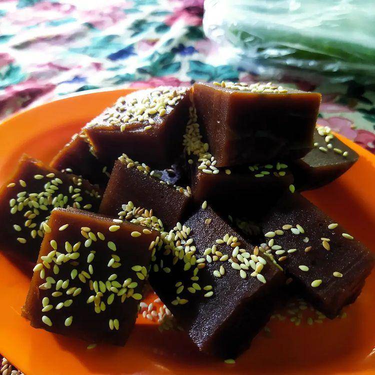 jenang ketan manten (instagram.com/omahjenang.pare)