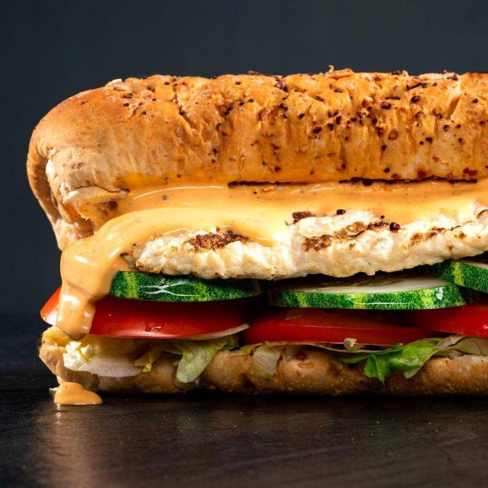 subway sandwich (instagram.com/subway.indonesia)
