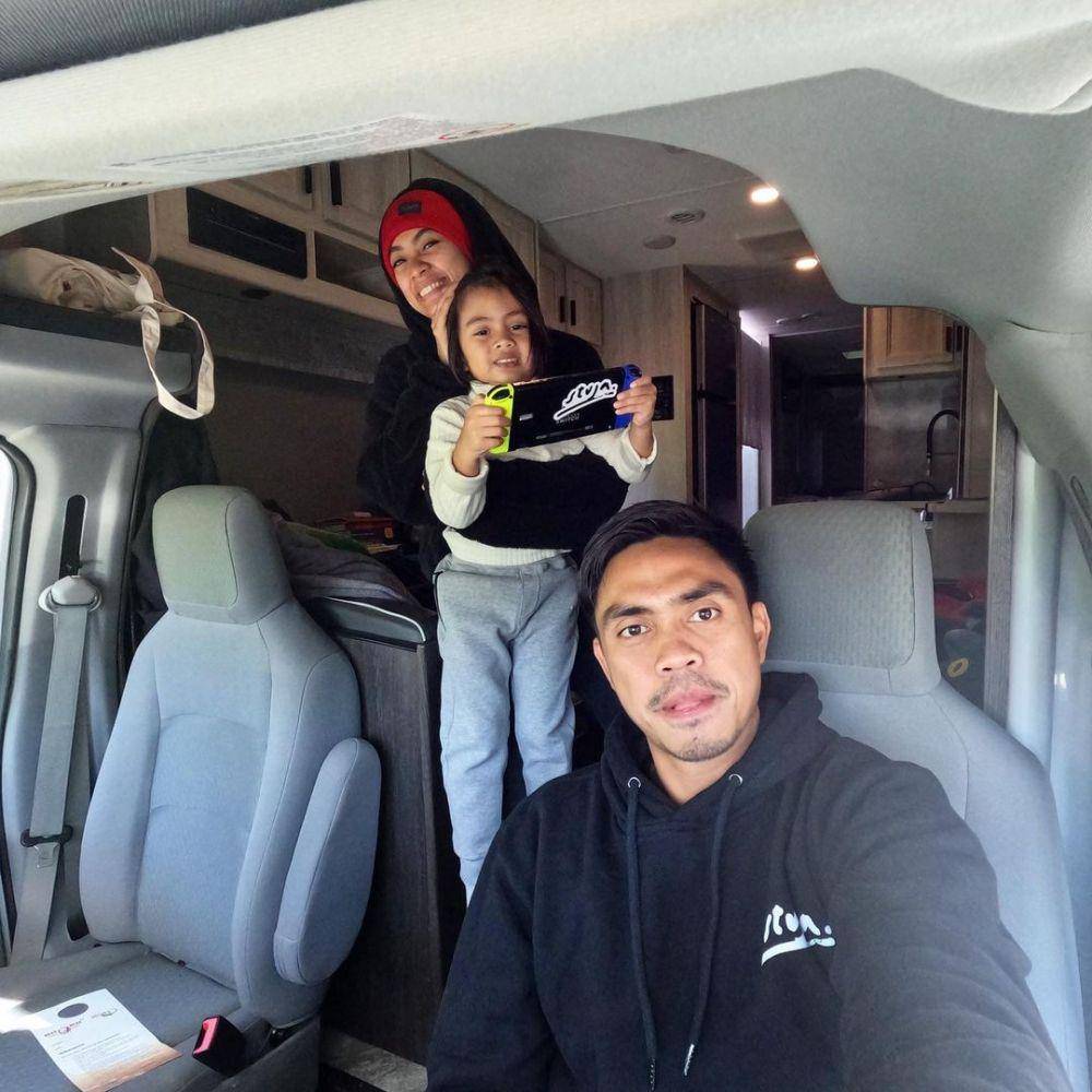 Potret campervan trip ala keluarga Ditto Percussion di AS. (instagram,com/dittopercussion)