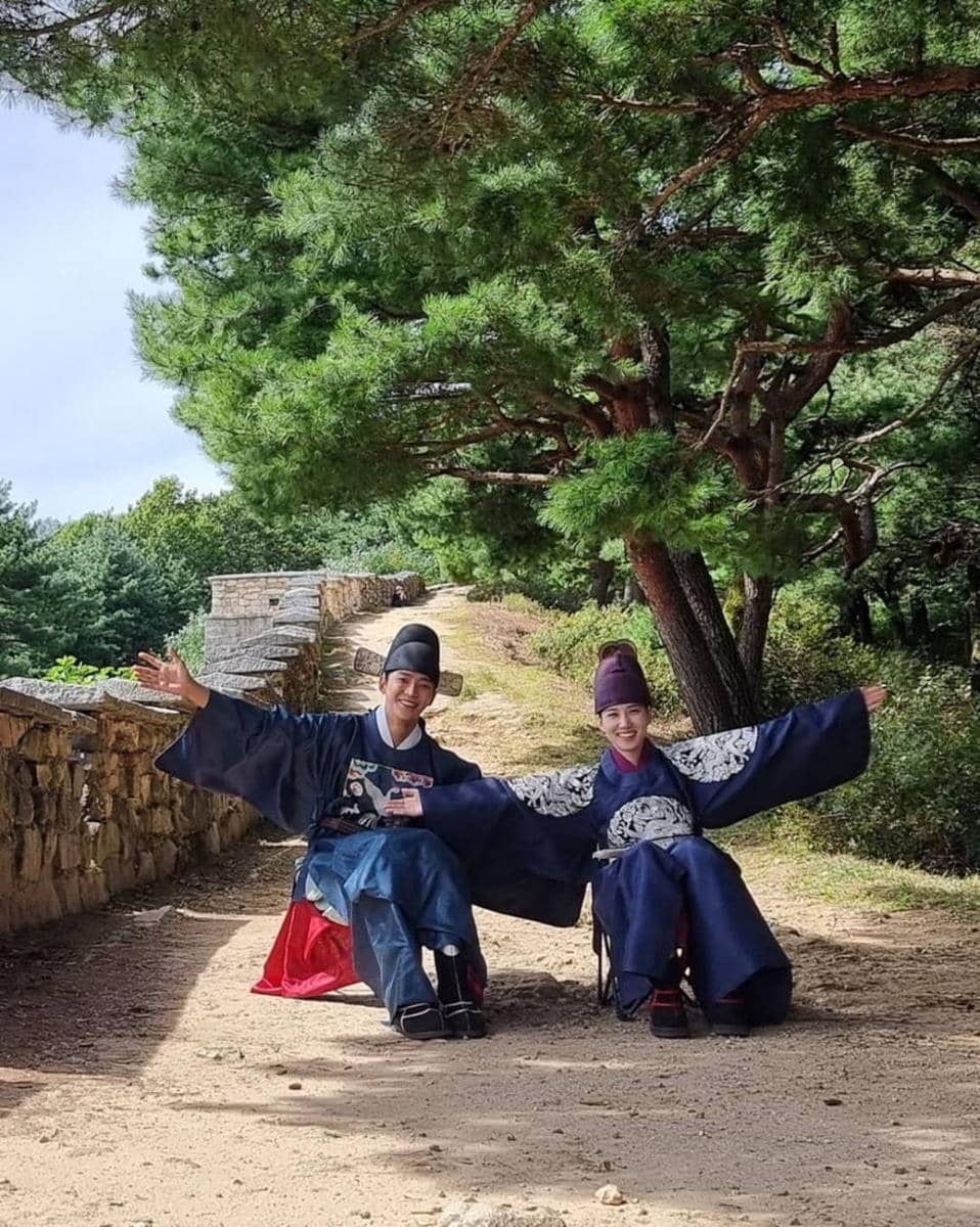 potret di balik layar drama The King's Affection (instagram.com/eunbining0904)