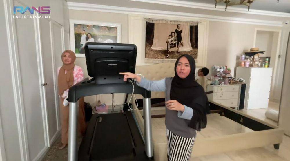 potret terbaru kamar Nagita (YouTube.com/Rans Entertainment)