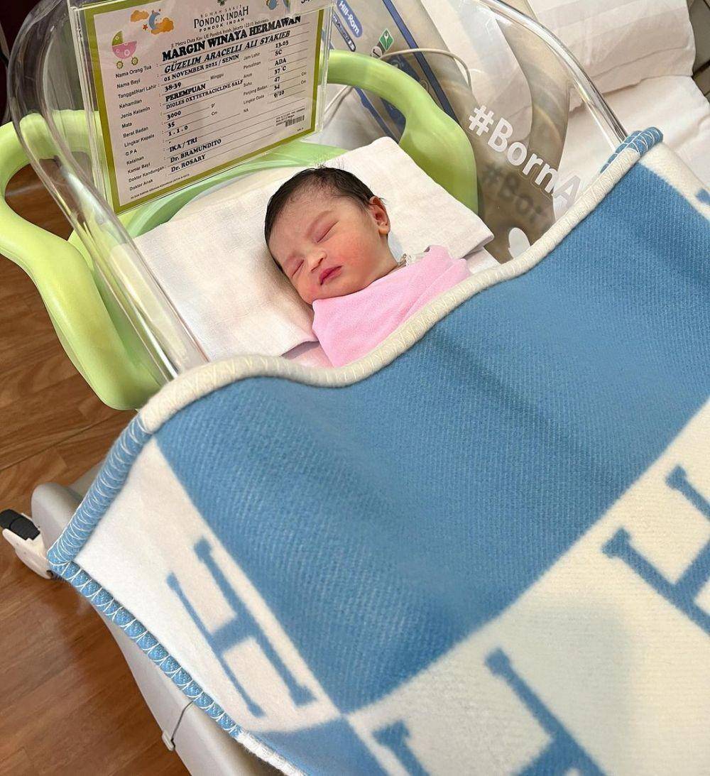 Anak Margin Wierheem dan Ali Syakieb (Instagram.com/marginw/)
