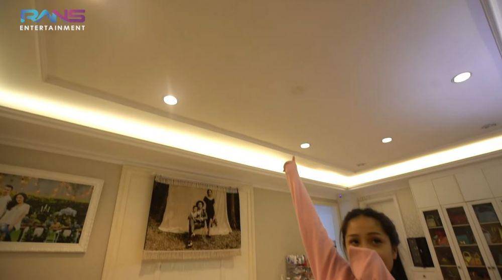 potret terbaru kamar Nagita (YouTube.com/Rans Entertainment)