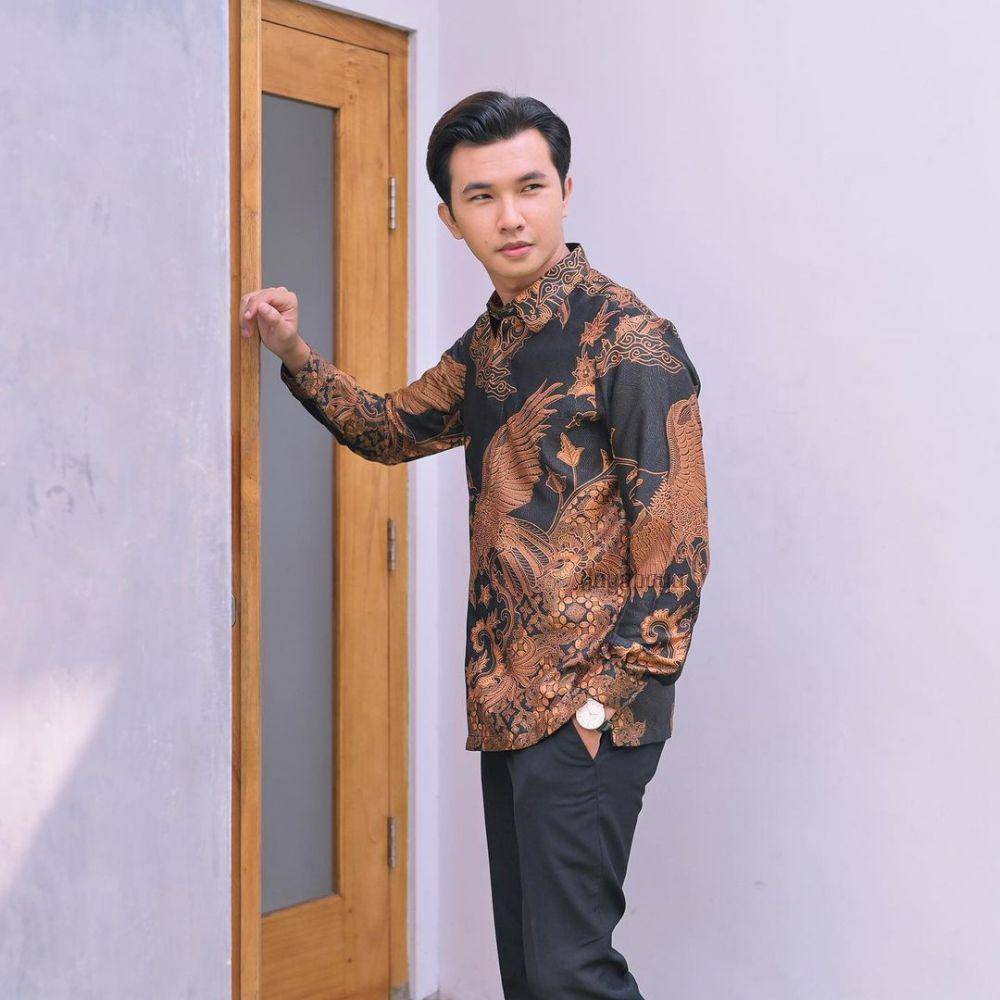 Rekomendasi merek kemeja batik untuk pria (Insagram.com/jayabayabatik)