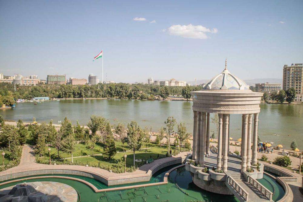 Komsomol Lake Park (instagram.com/gotajikistan)