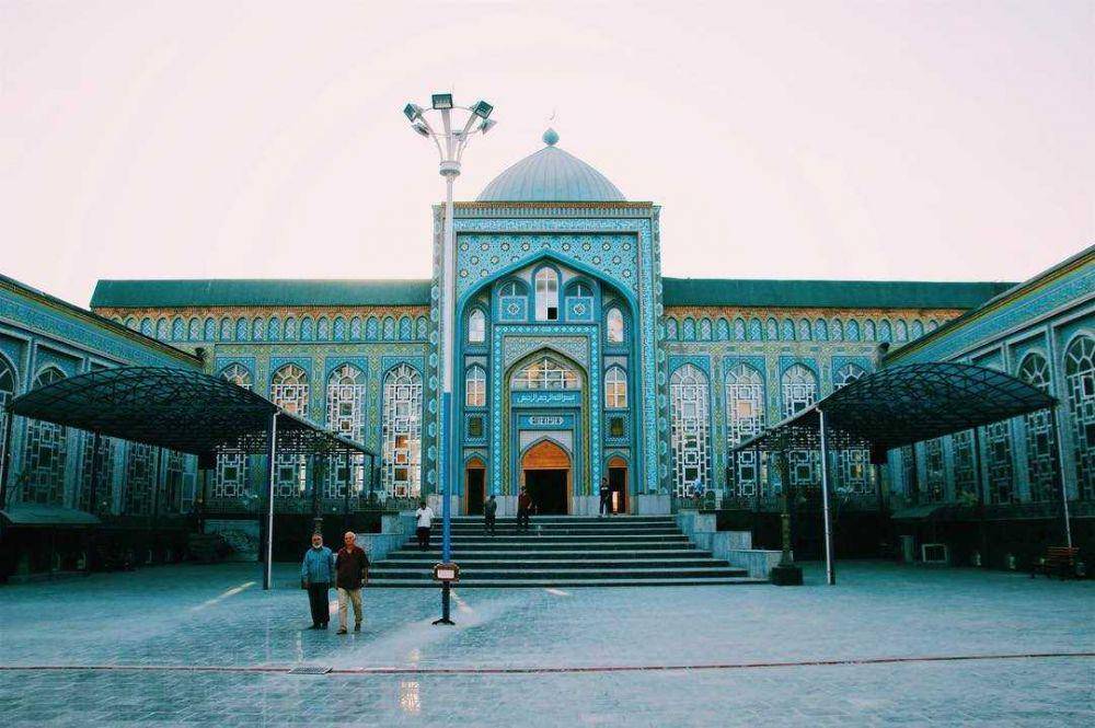 Mevlana Yakub Charki Mosque (instagram.com/mohalab)