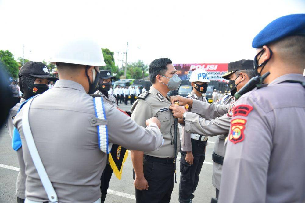Upacara PTDH Bripka Irfan Setiawan, pelaku perampasan mobil mahasiswa Bandar Lampung dan penyalahguna narkotika. (IDN Times/Istimewa)