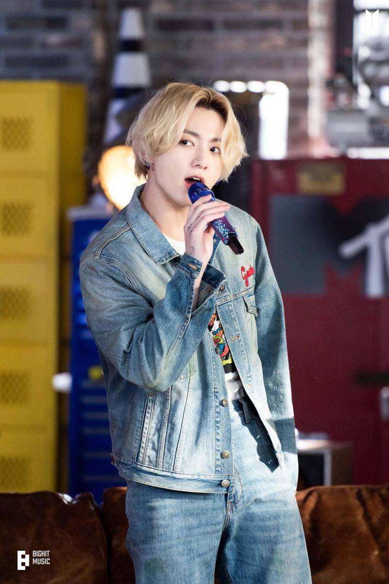 Jungkook BTS (weverse.io/bts)