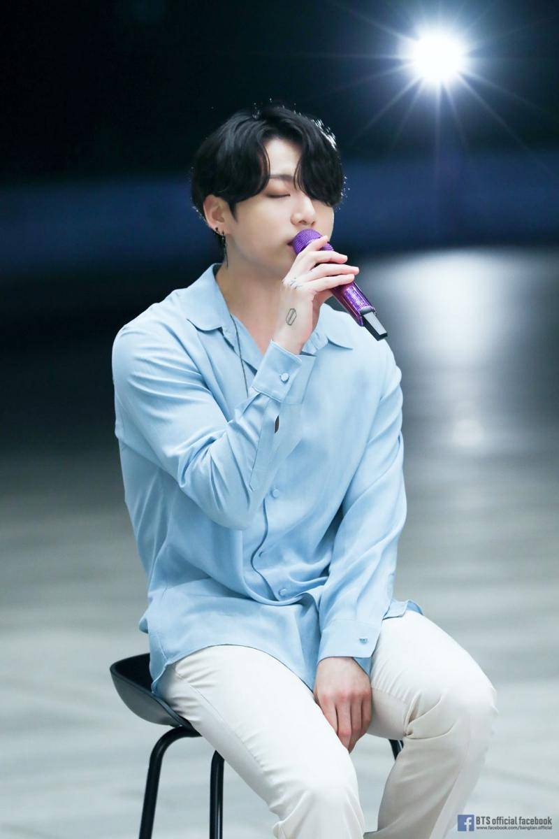 Jungkook BTS (facebook.com/bangtan.official)