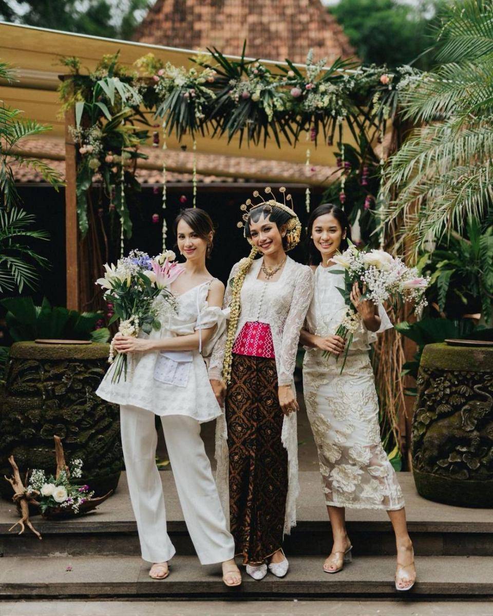 (instagram.com/hanamalasan)