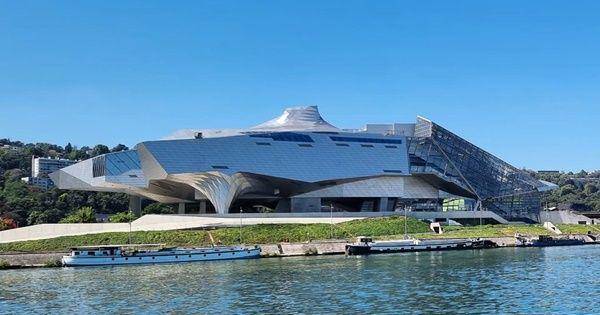 Musee des Clofluences (instagram.com/ds.duo.de.routards)