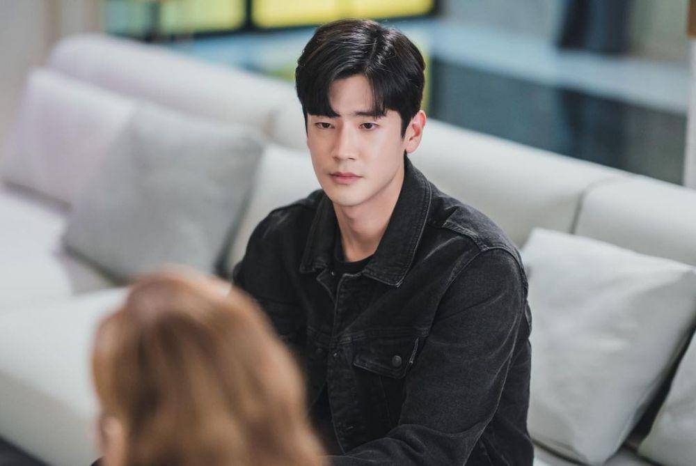 Koo Ja Sung di drama Sponsor (instagram.com/victorycontents)