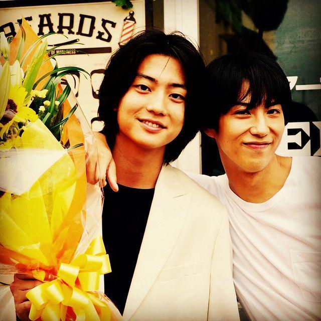Kaku Kento dan Ito Kentaro di From Today, It's My Turn!! (instagram.com/kyoukaraoreha_ntv)