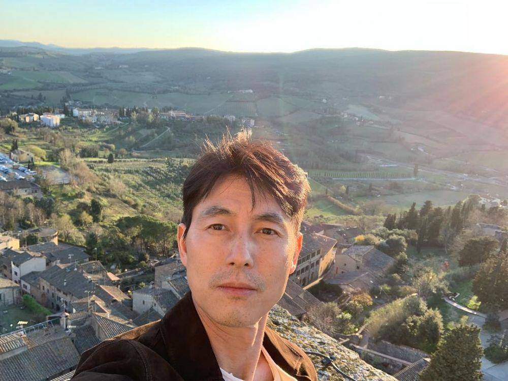 Jung Woo Sung (instagram.com/tojws)