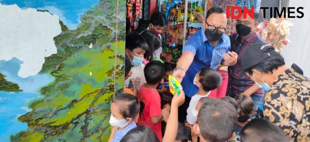 Wali Kota Bogor Bima Arya Sugiarto blusukan ke Balikpapan Kalimantan Timur, Rabu (3/11/2021). (IDN Times/Hilmansyah)