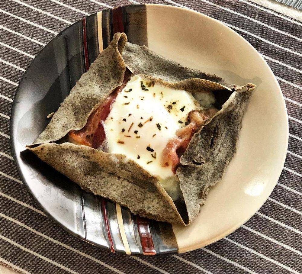 galette de bretagne (instagram.com/nanatien)
