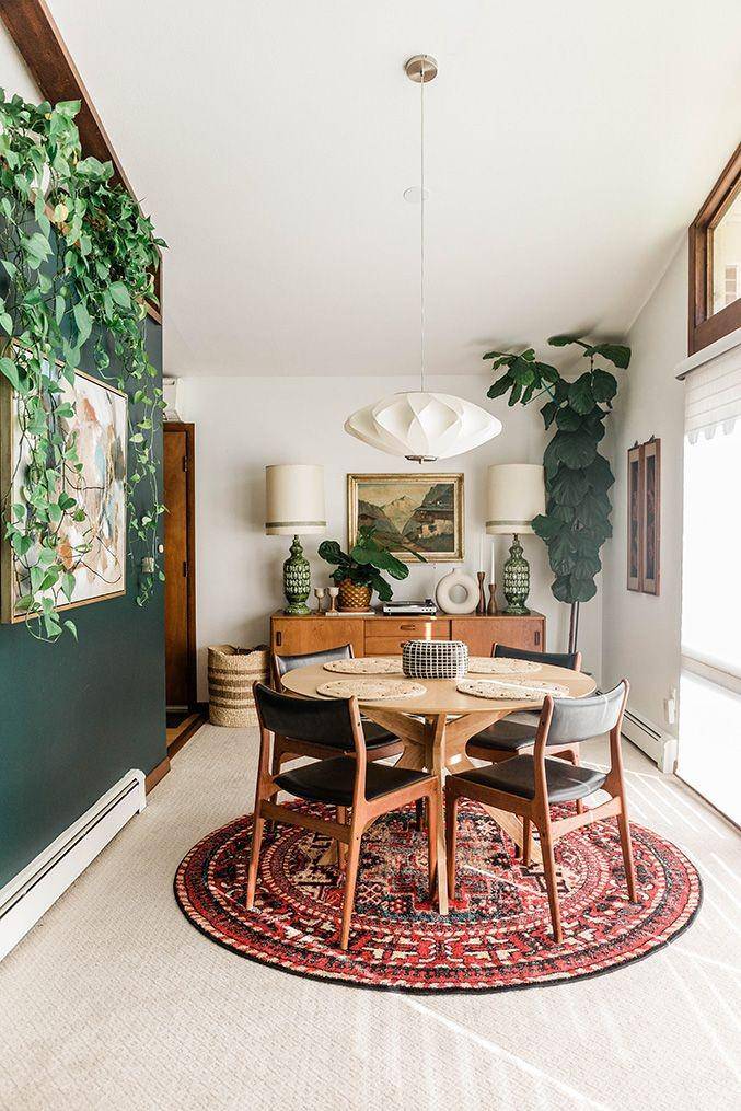 Ruang makan bergaya bohemian. (dreamgreendiy.com)