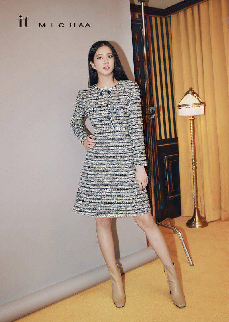 Dress Vintage Style Jisoo BLACKPINK (twitter.com/DCJisoogallery)