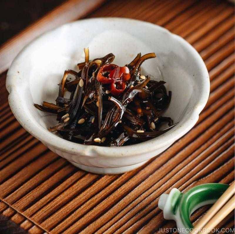 Kombu tsukudani (justonecookbook.com)