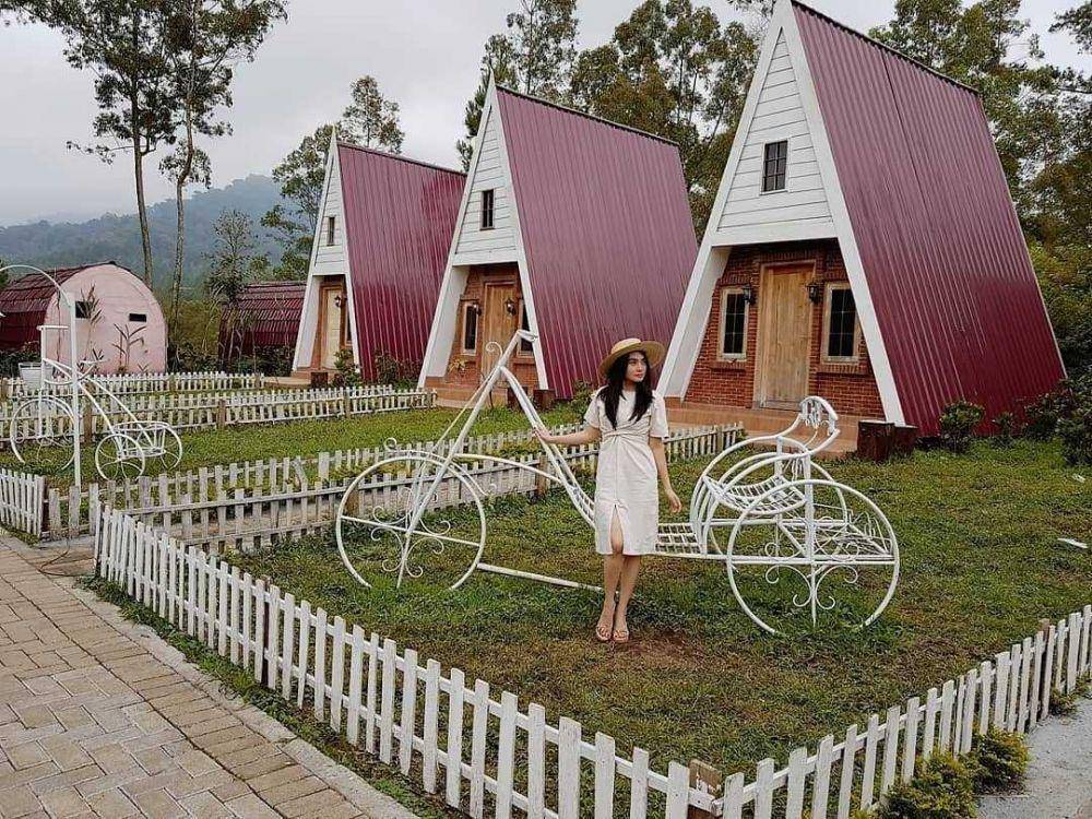 Pagupon Camp (instagram.com/cobantalun)
