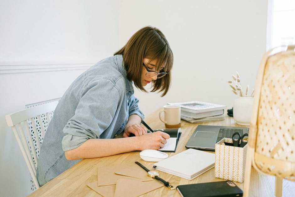5 Channel YouTube dengan Konten Study With Me, Bikin Makin Produktif!