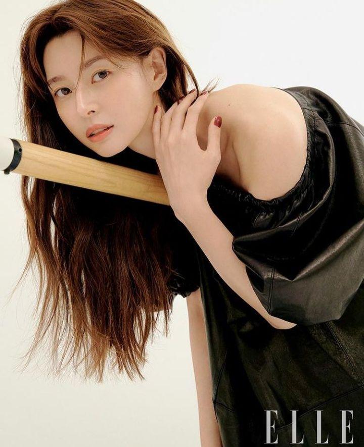 Kwon Na Ra (instagram.com/hv_nara)