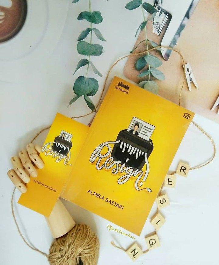 novel Resign (instagram.com/fadilaseohan)