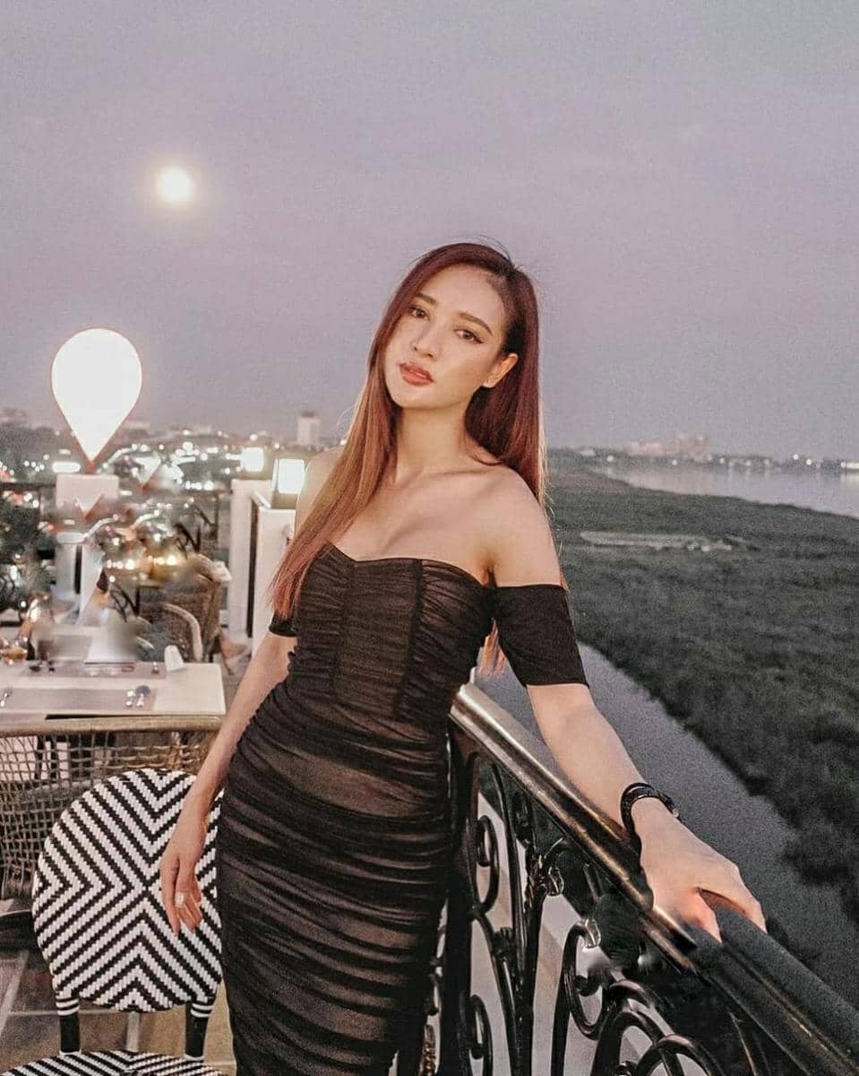 Tonkham ''Jenny' Phonchanheuang (instagram.com/jennietonkham)