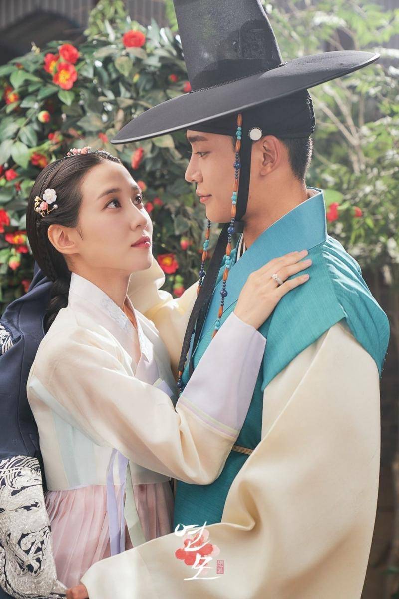 Park Eun Bin dan Rowoon SF9 di drama The King's Affection (Dok. KBS2)
