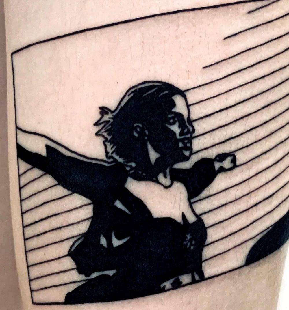 desain tato dari cut scene film The Perks of Being a Wallflower (instagram.com/gonytattoo)