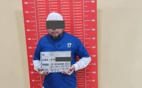 AS, mantan kepala Dinas Perternakan Kabupaten Aceh Tenggara ditetapkan sebagai tersangka dugaan kasus korupsi pengadaan bebek. (Dokumentasi Humas Polda Aceh untuk IDN Times)
