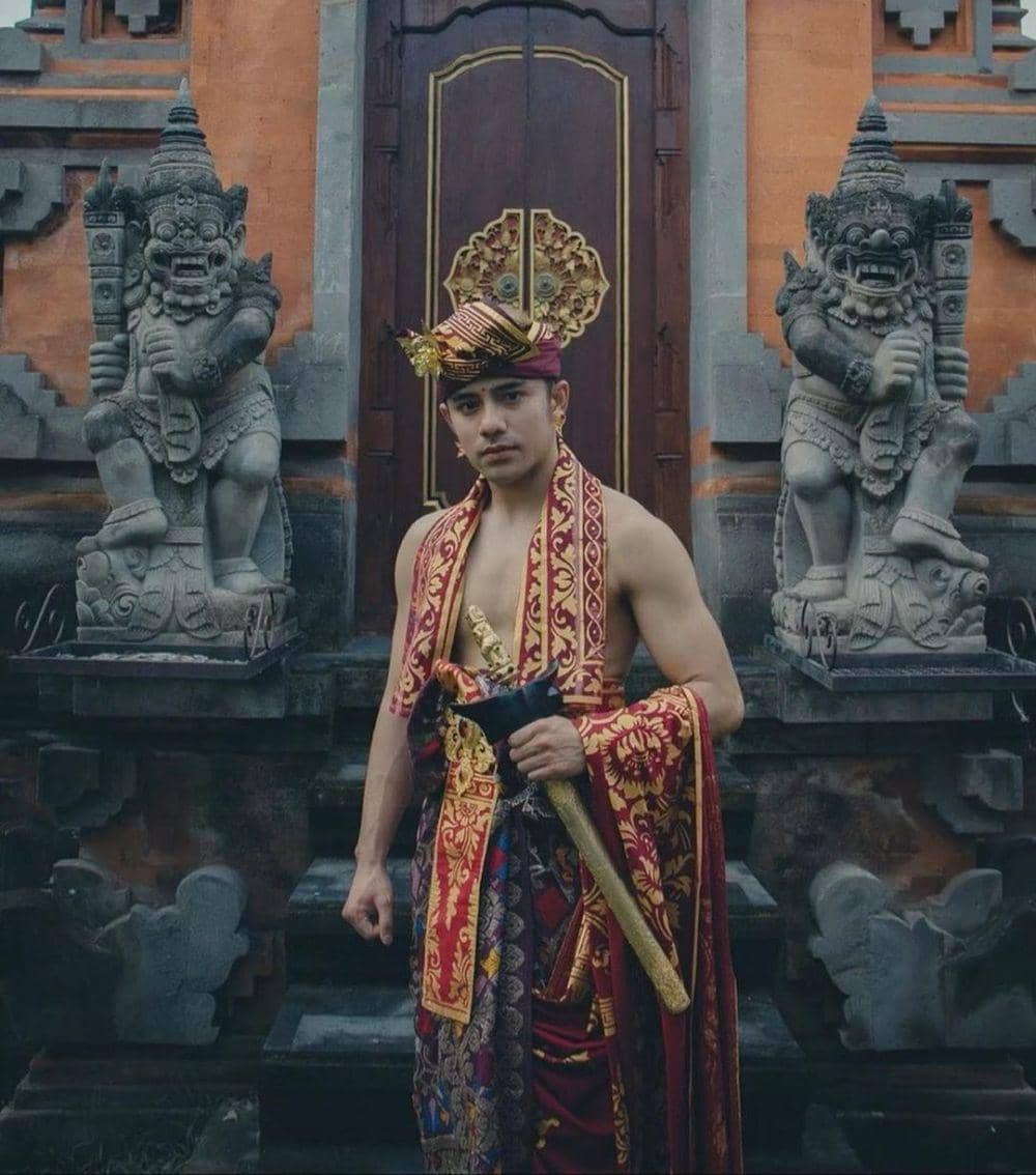 Riza Syah (instagram.com/rizasyah_14)