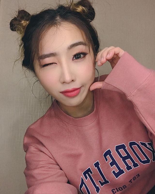 Minzy (instagram.com/_minzy_mz)