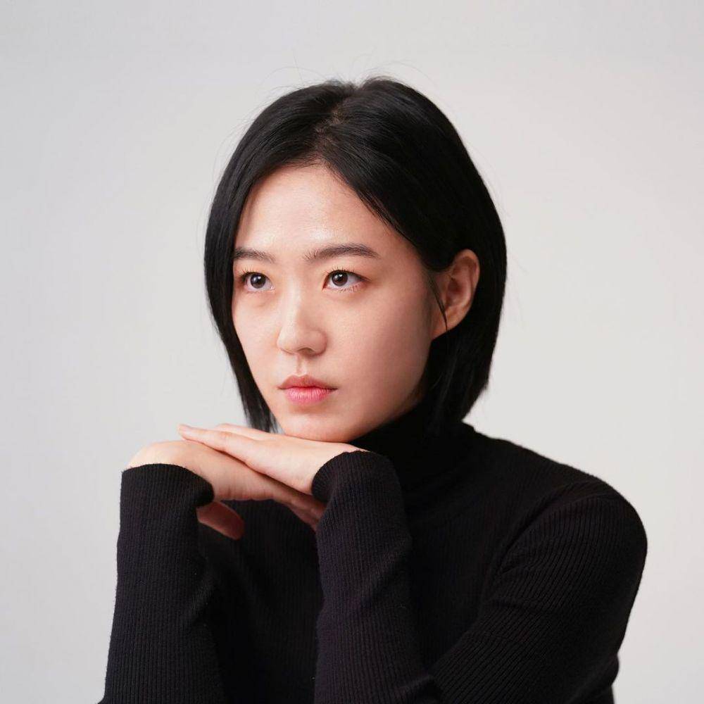 Joo Min Kyung (instagram.com/storyjcompany)