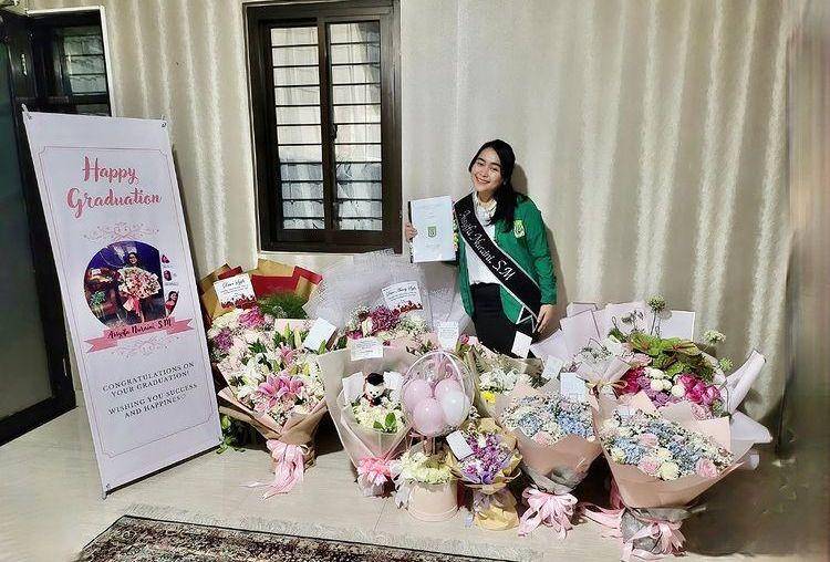 Syifa adik Ayu Ting Ting wisuda (instagram.com/syifaasyifaaa)