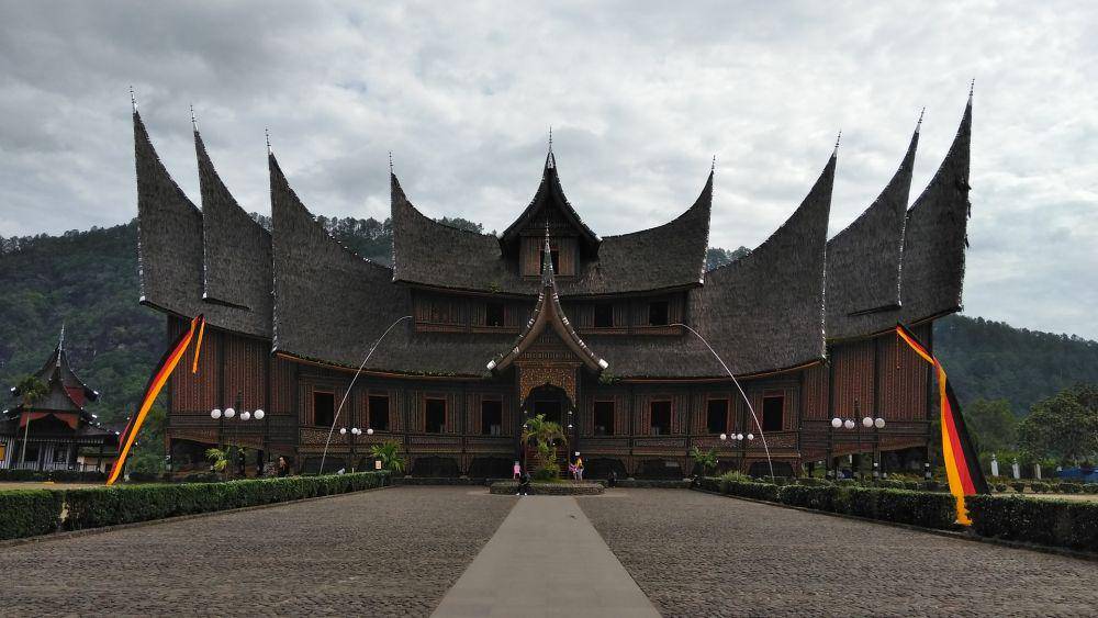 potret rumah gadang (pixabay.com/realyusra)