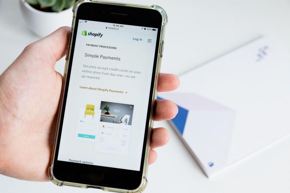 7 Alasan Mengapa UMKM Harus Go Online, Bikin Ekonomi Menguat!
