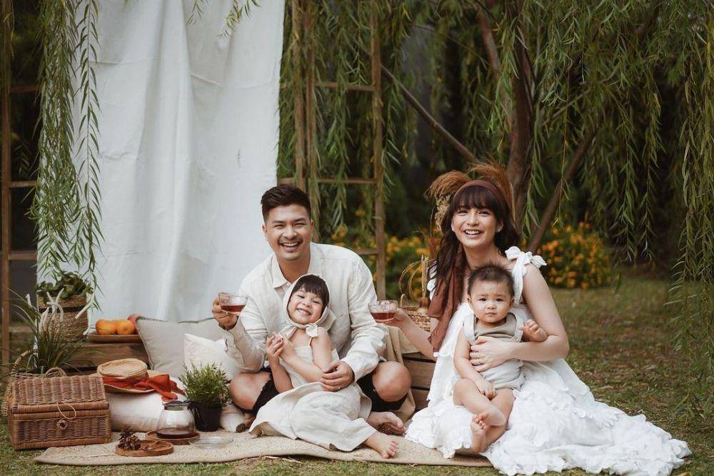 potret keluarga kecil Chelsea Olivia dan Glenn Alinskie (instagram.com/glennalinskie)