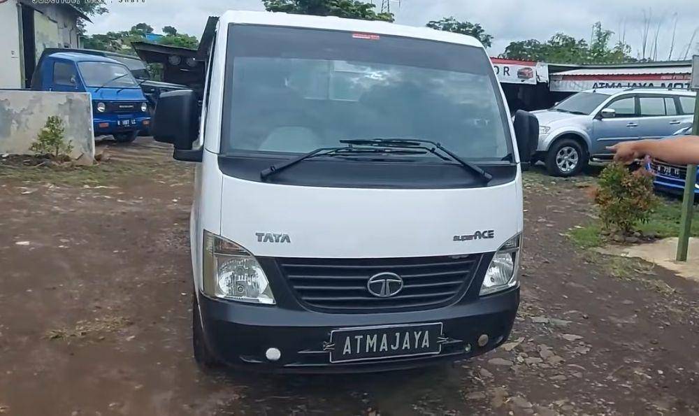 Pick up Tata Super Ace 1.4 Diesel 2013 (youtube.com/Atmajaya Motor)