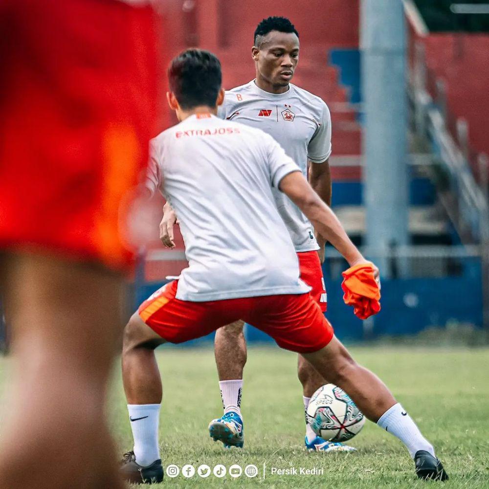 Pemain Persik Kediri saat berlatih. IDN Times/ persikofficial