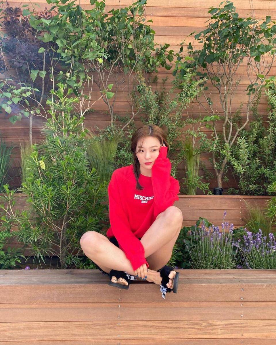 Seulgi Red Velvet (instagram.com/hi_sseulgi)