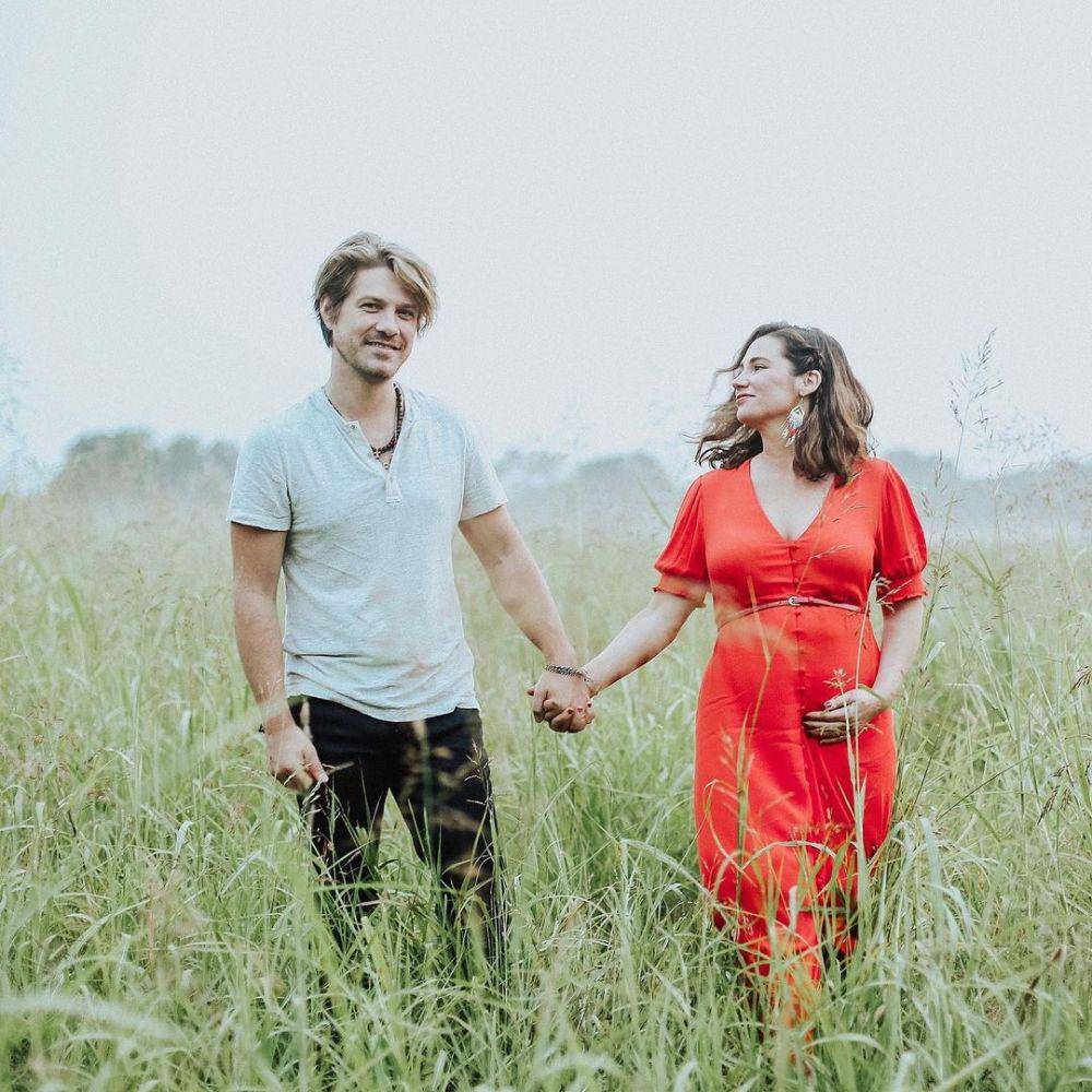 Taylor Hanson dan Natalie Hanson (instagram.com/nataliehanson)