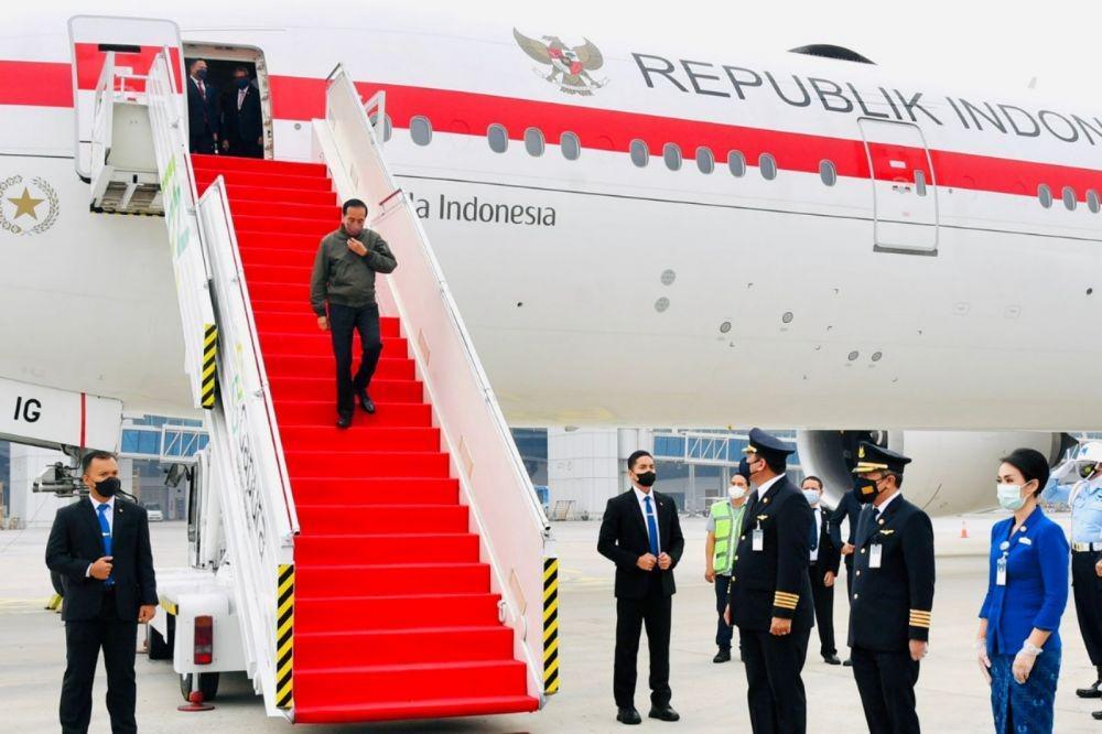 Presiden Jokowi tiba kembali di Indonesia pada Jumat (5/11/2021). (dok. Biro Pers Kepresidenan)