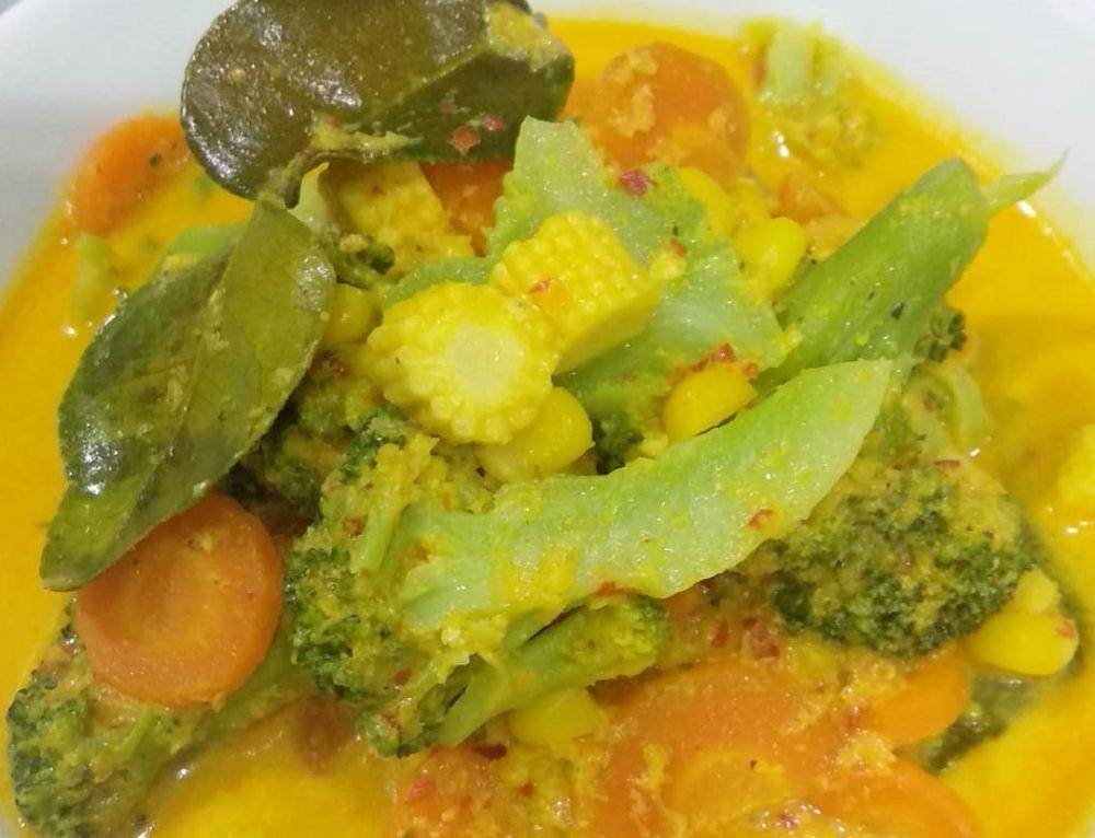 Ilustrasi gulai sayur campur (instagram.com/sweet_bitepku)