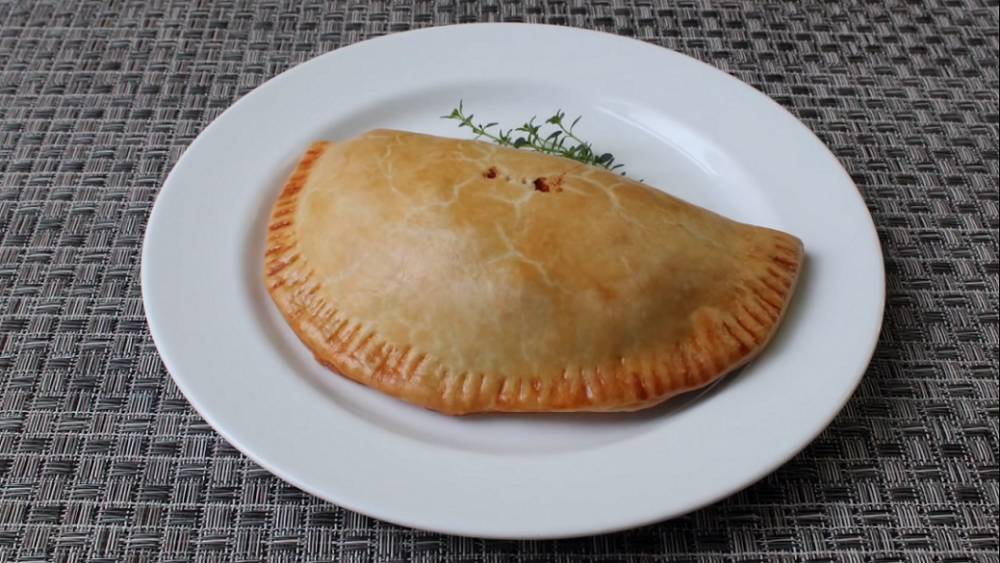 ilustrasi hidangan cornish pasty (youtube.com/Food Wishes)